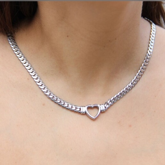 Jewelry - Waterproof heart snake white gold plated necklace